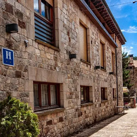 Hostal J.J. Marlene Hostel *