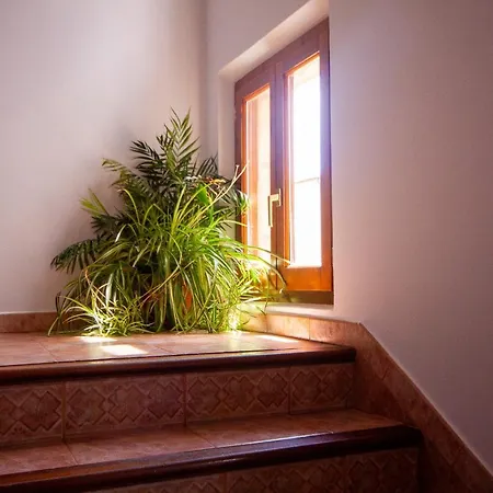 Hostal J.J. Marlene Salduero